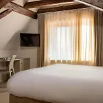 Relais & Chateaux La Maison Des Tetes 5* Кольмар