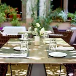 Отель Relais & Chateaux La Maison Des Tetes Кольмар