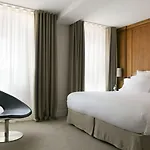 Relais & Chateaux La Maison Des Tetes 5*