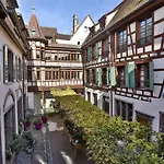 Relais & Chateaux La Maison Des Tetes Отель