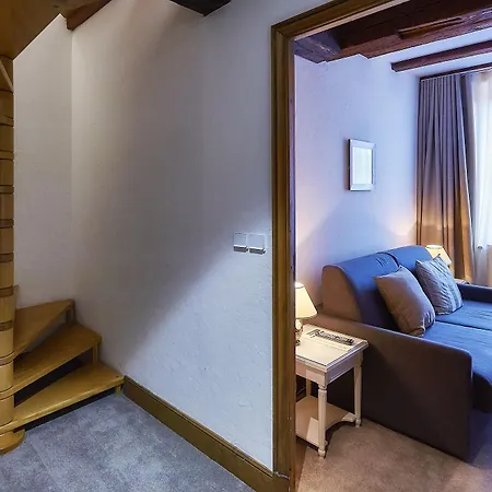ホテル Relais & Chateaux La Maison Des Tetes 5*