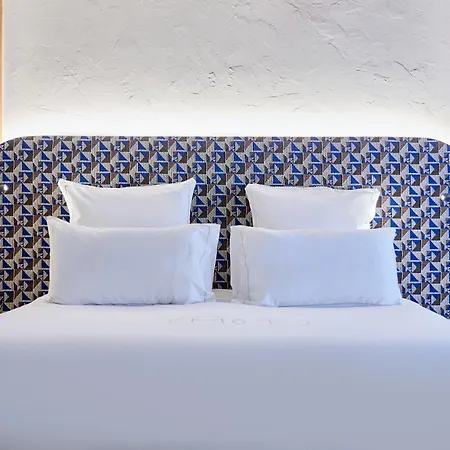 Relais & Chateaux La Maison Des Tetes 5* Colmar