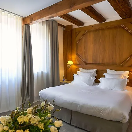 Relais & Chateaux La Maison Des Tetes 5*