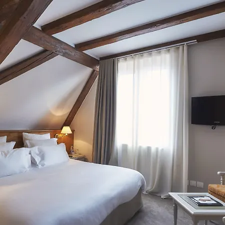 Hotel Relais&châteaux La Maison Des Têtes 5*