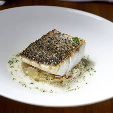 Relais & Chateaux La Maison Des Tetes Hotel 5*