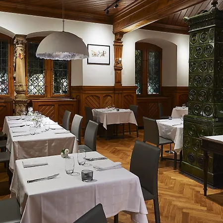 Relais & Chateaux La Maison Des Tetes
