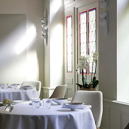 Relais & Chateaux La Maison Des Tetes Кольмар