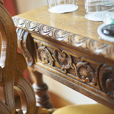 فندق Relais & Chateaux La Maison Des Tetes 5*