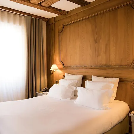ホテル Relais & Chateaux La Maison Des Tetes 5*