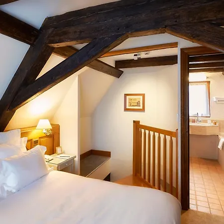 Relais & Chateaux La Maison Des Tetes Hotel Colmar