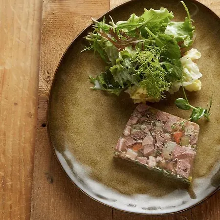 Relais & Chateaux La Maison Des Tetes فندق 5*