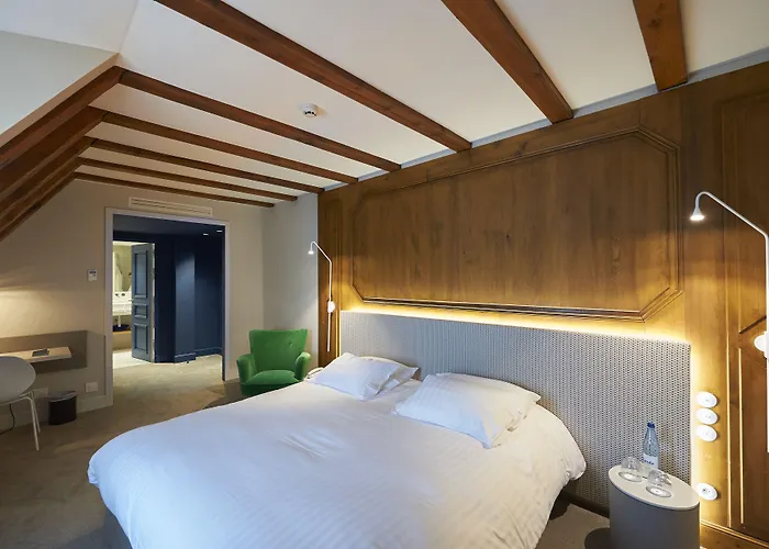 Relais & Chateaux La Maison Des Tetes מלון