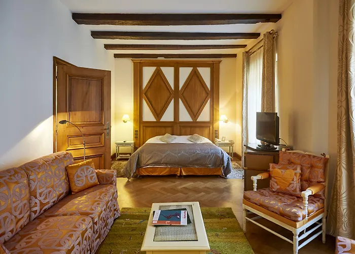 Relais & Chateaux La Maison Des Tetes מלון