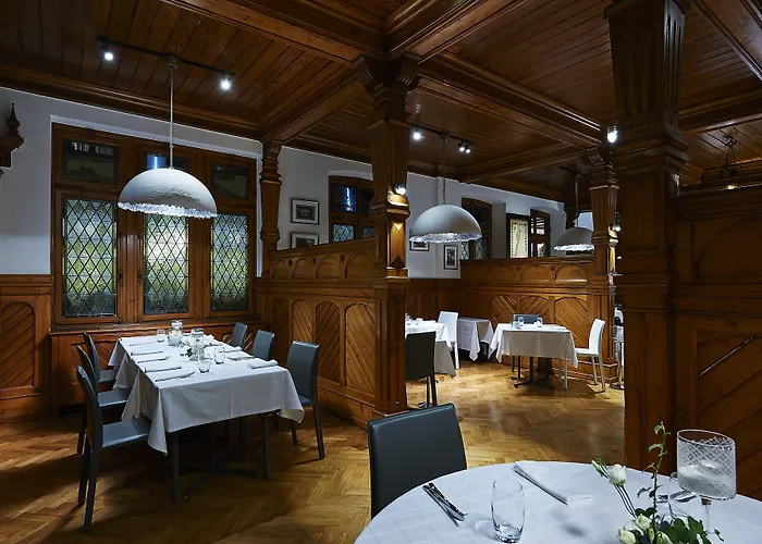 Relais & Chateaux La Maison Des Tetes מלון 5*